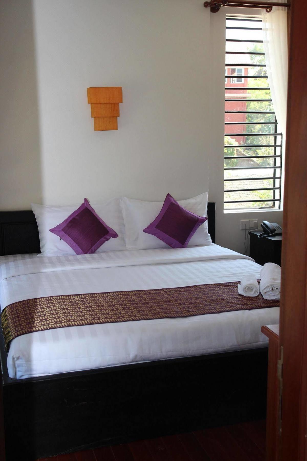 Baan Soksan Hotel Siem Reap Exterior photo